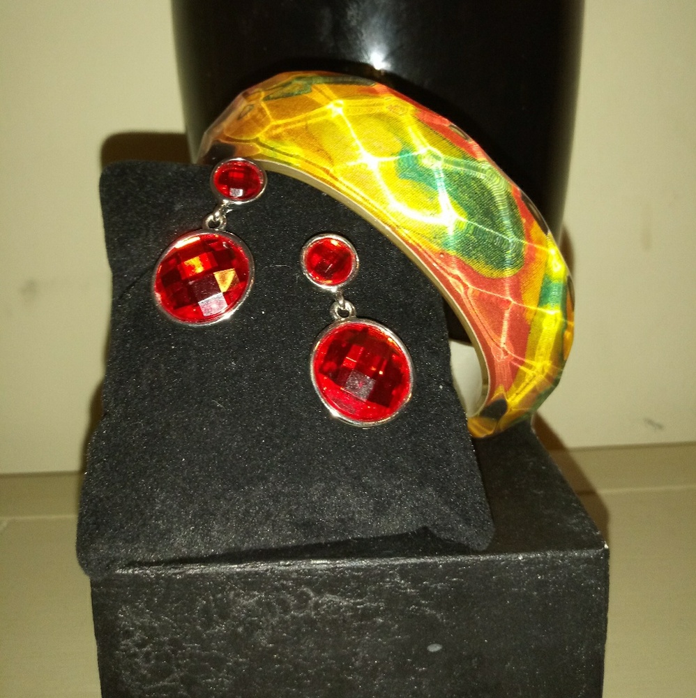 Bracelet and earing set!